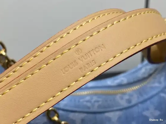 LOOP-23*13*6CM LOUIS VUITTON 0617